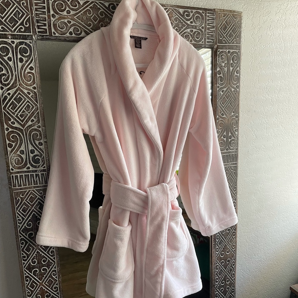 Blush Plush Victoria’s Secret Bathrobe